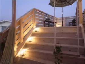 ウッドデッキにつながる室内外の動線