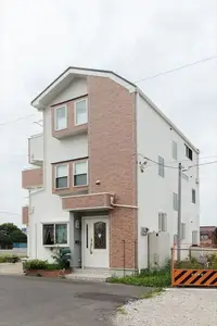 鮮やかさがよみがえる!戸建住宅の外壁&屋根塗装