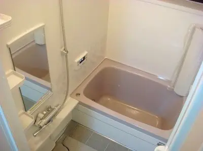 冷たく寒いタイル浴室から快適バスルームへ　浴室編