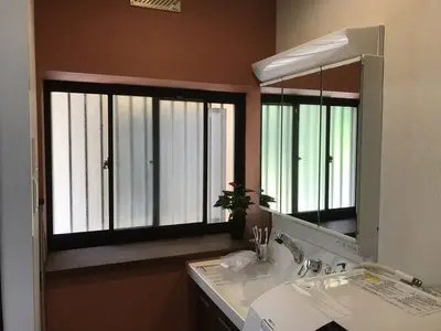 東区　浴室洗面所・クロス等改修工事