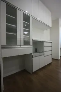 収納力・好みに適したカップボード取付