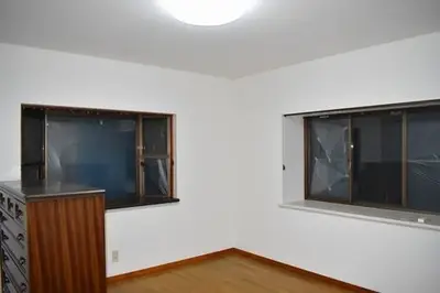 クロス貼り替え工事