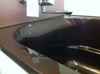 浴槽がインパクトのあるユニットバス