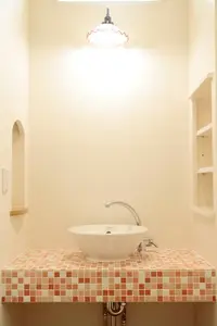 モザイクタイルの可愛い洗面台