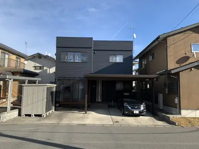 スタイリッシュな外壁材に一新させました！