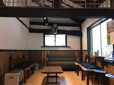 倉庫をリノベーションして集いの場へ