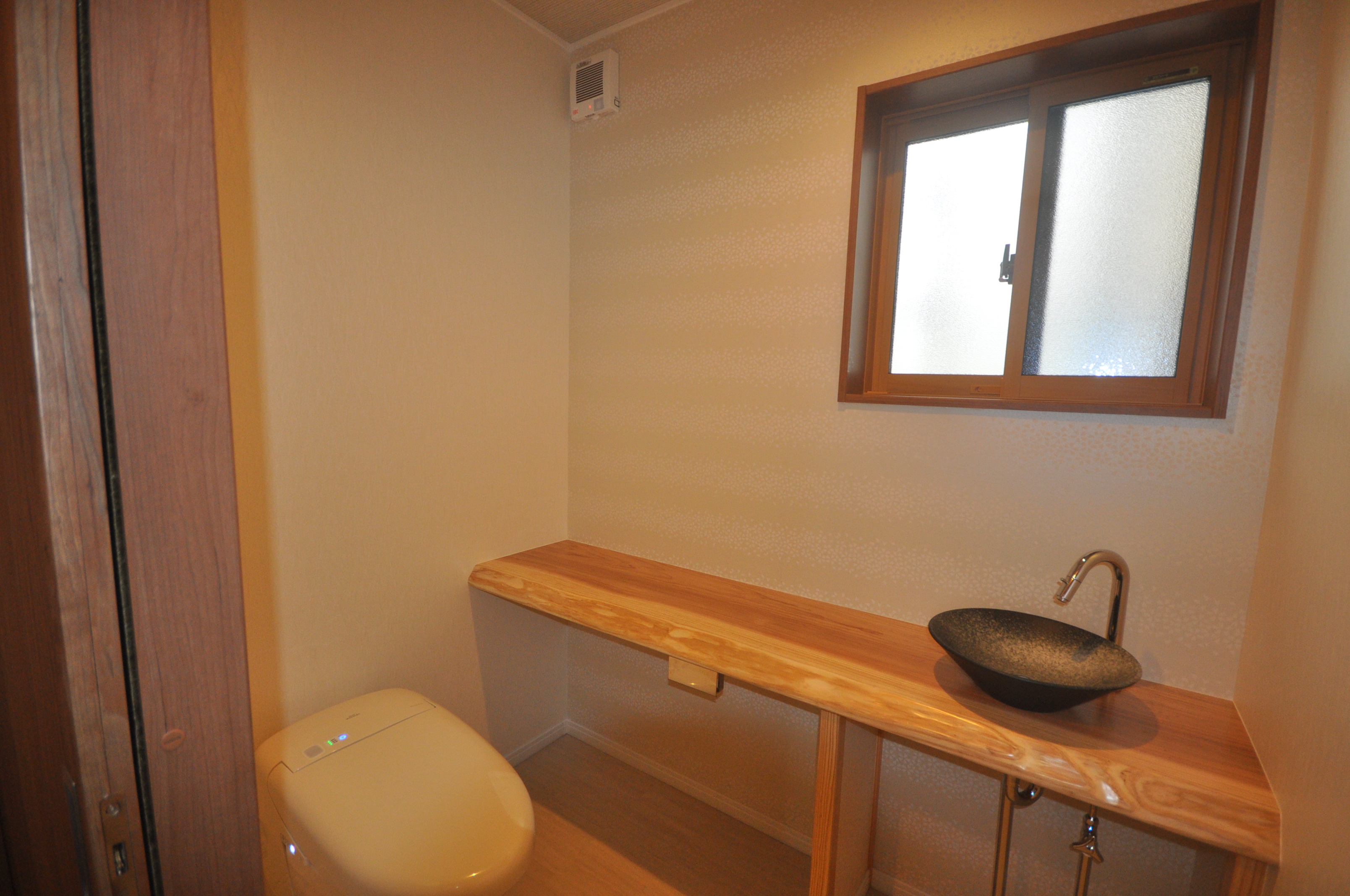 2室のトイレを1室に！！
