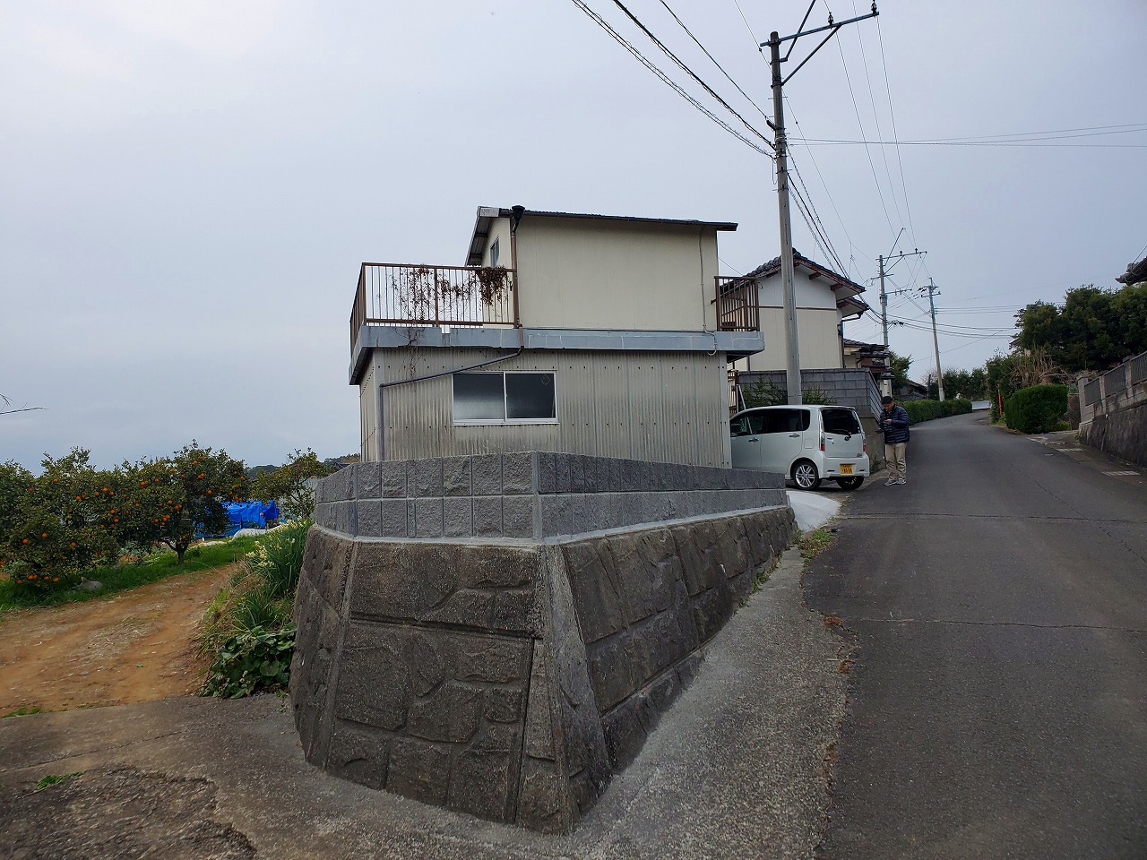 『畑（休眠地）からコンクリート駐車場編』