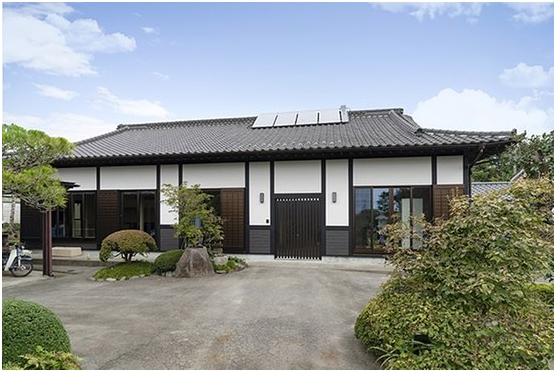 家事もしやすいアイランドキッチンの明るく開放的なLDKに