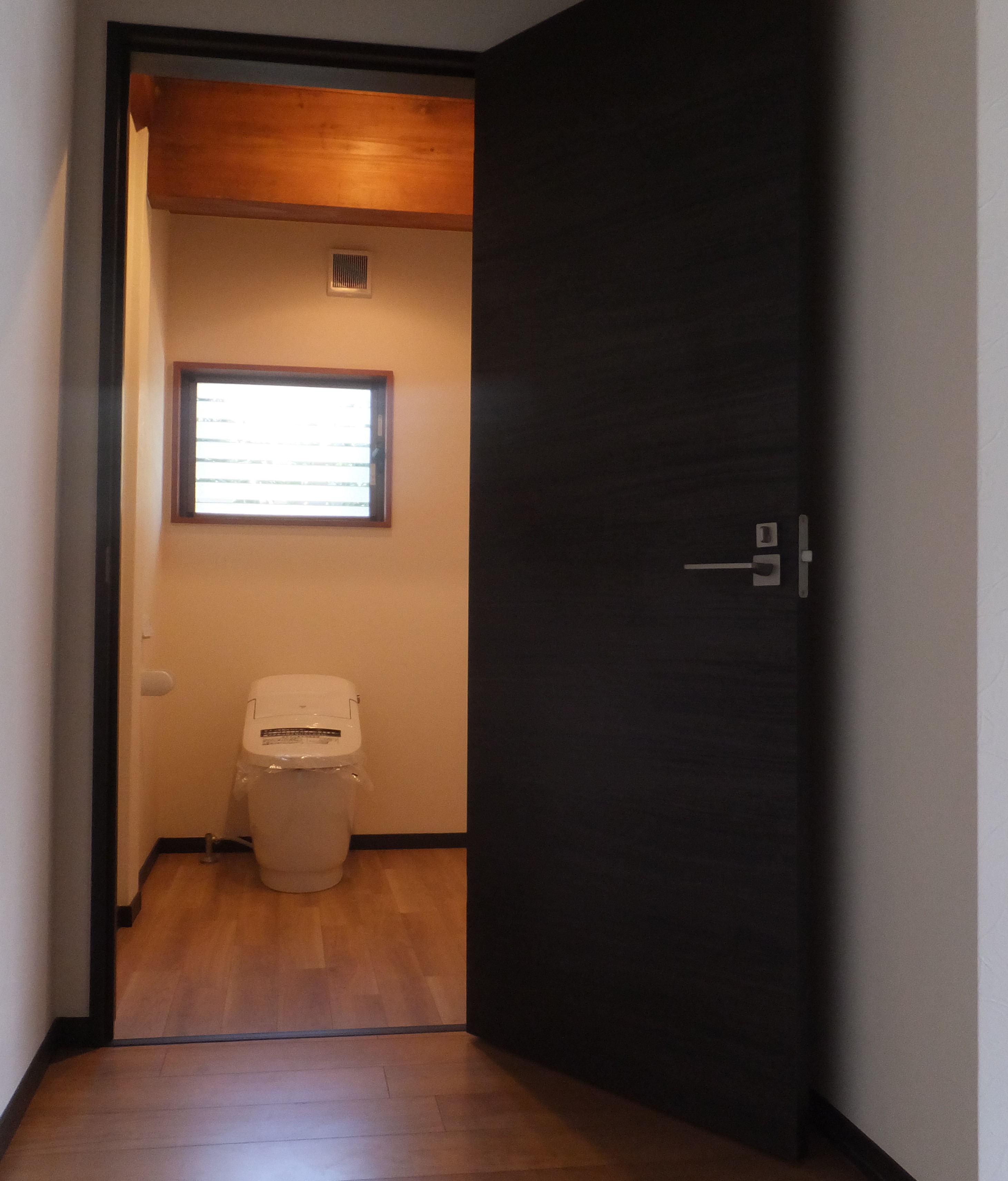 既存の建具を活かした古民家再生