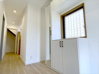 北欧テイストのリフォームで、家族で寛げる暖かい雰囲気に