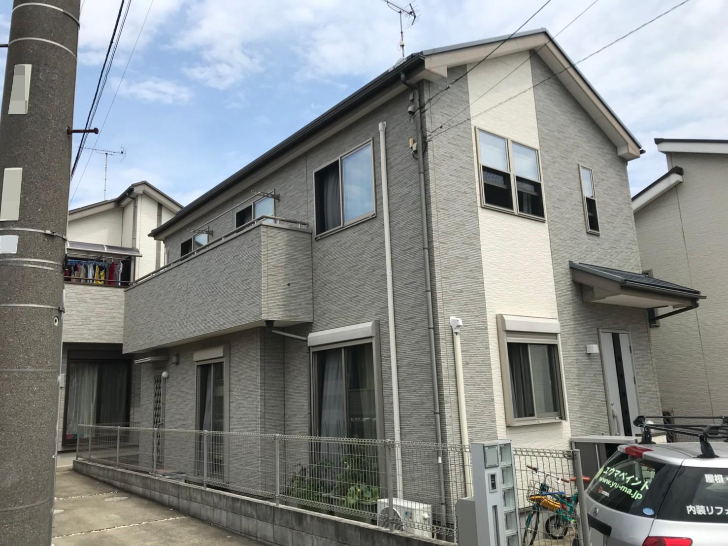 落ち着きのあるブルー×グレーの組み合わせで塗装