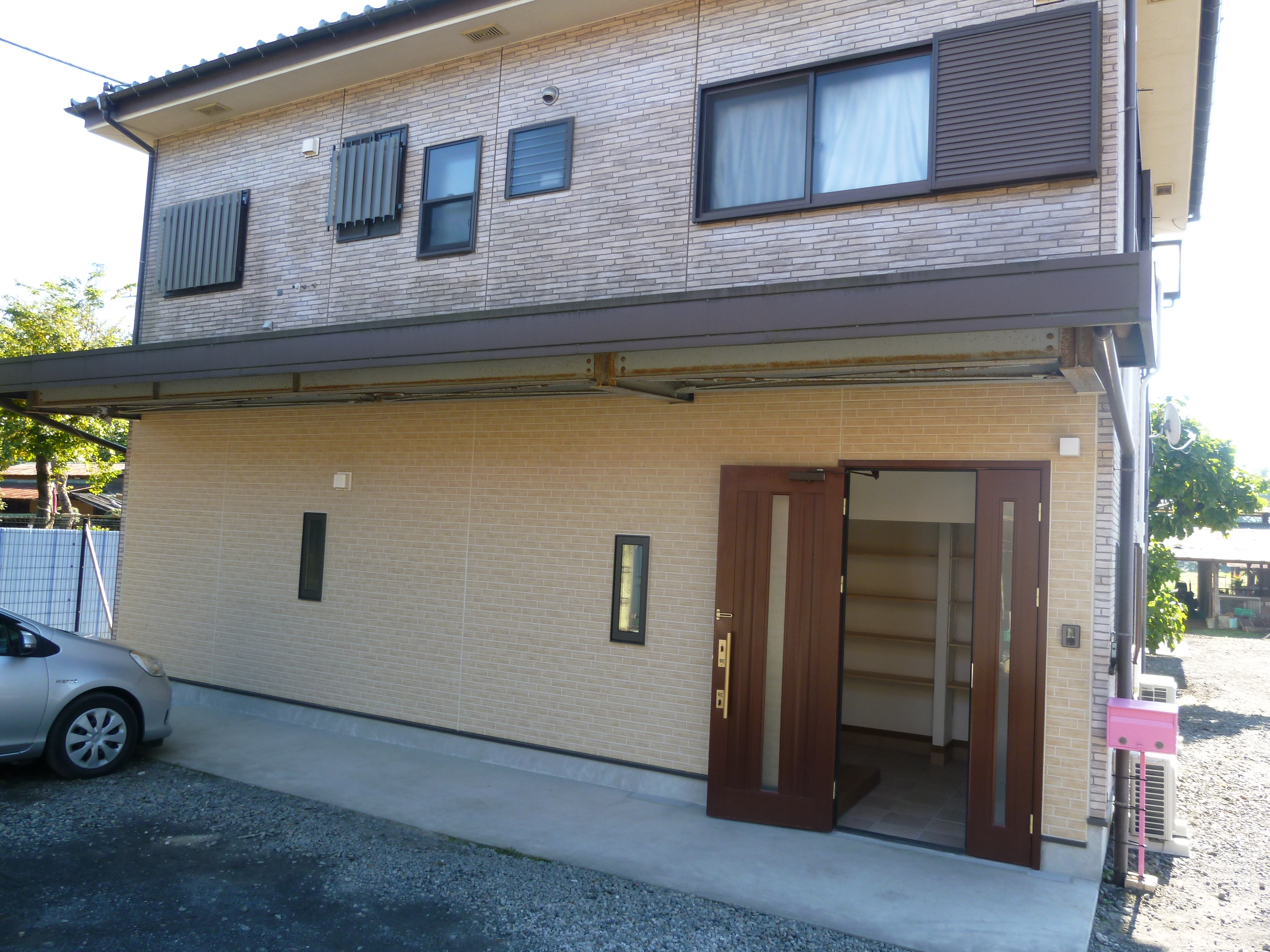 ガレージを居住空間にリノベーション