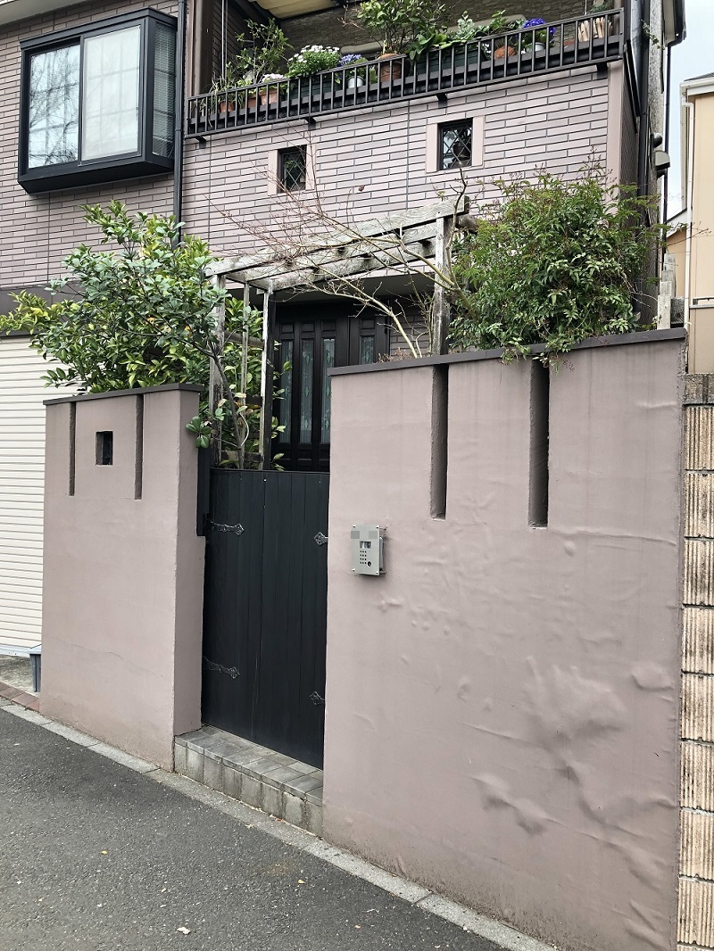 門扉、門柱をすっきりとモダンにリフレッシュ