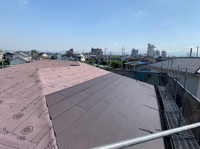 雨漏りにお悩み 屋根葺き替え工事事例