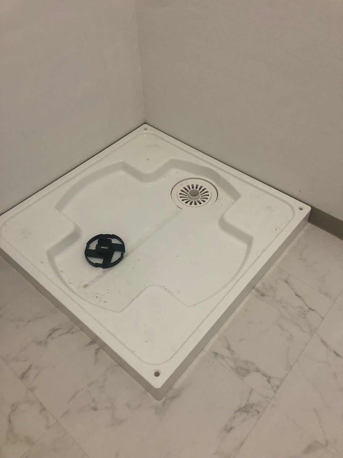 冷たく暗い浴室をユニットバスで暖かく明るく