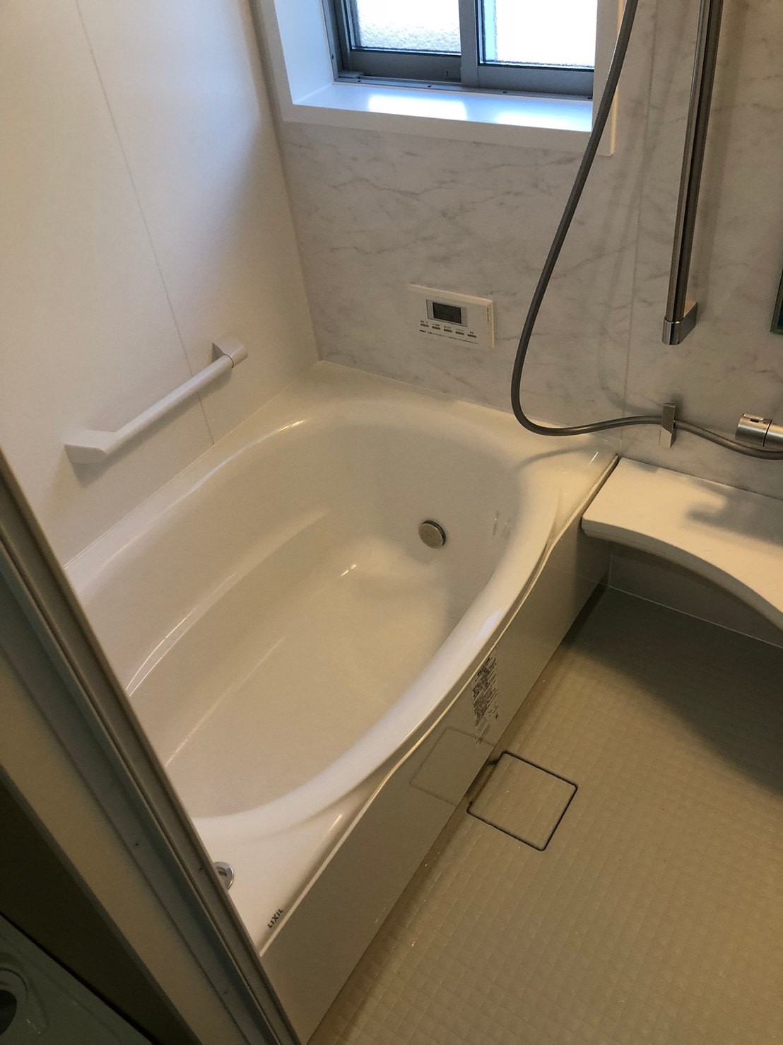 �{�H�テ�j�b�g�o�X