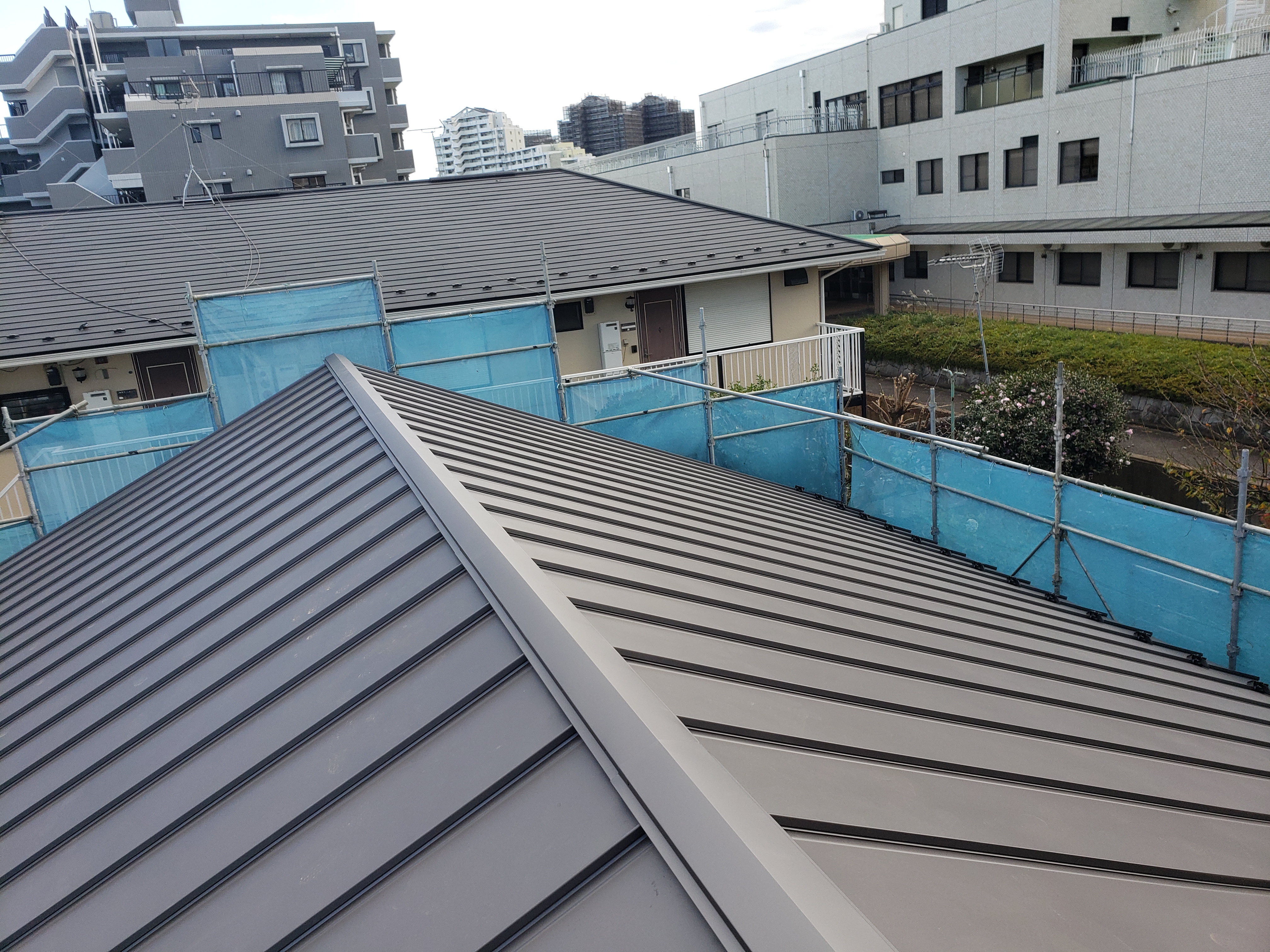 瓦屋根を軽くする！！