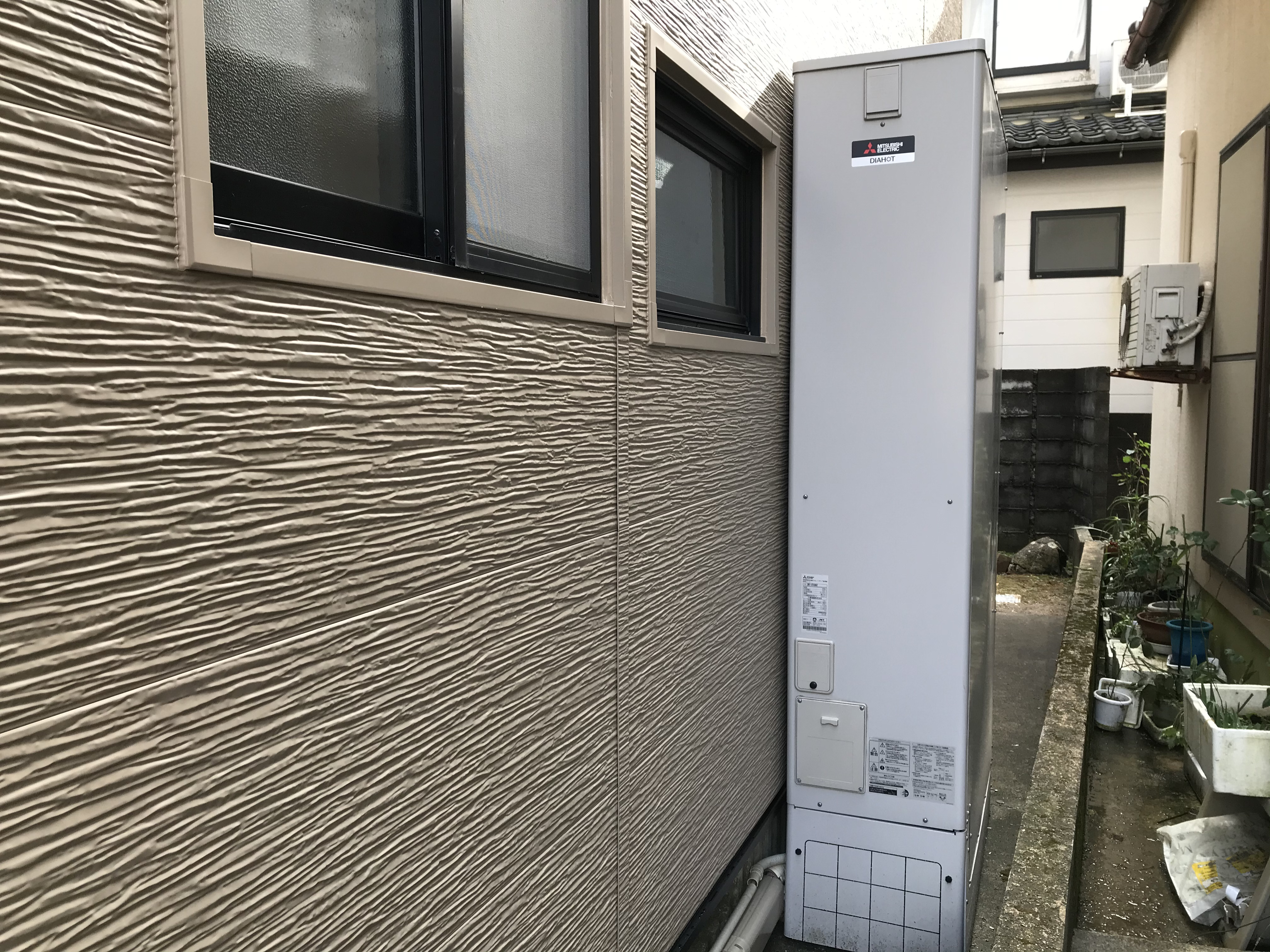 外壁金属サイディングカバー工法　屋根カバー工法