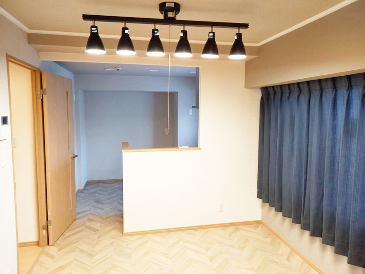 青を基調とした、スタイリッシュなお部屋へリフォーム。