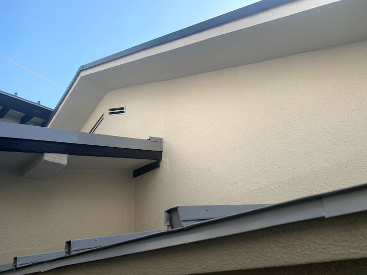 古い戸建の屋根と外壁補修