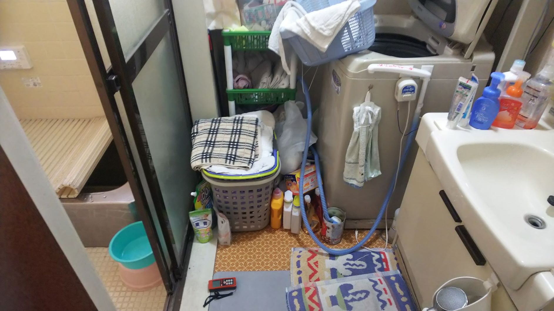 お年寄りの方にもゆったり入って頂ける浴室