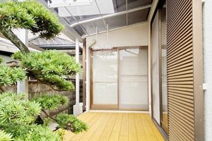 雨でも安心テラス屋根があるデッキ新設
