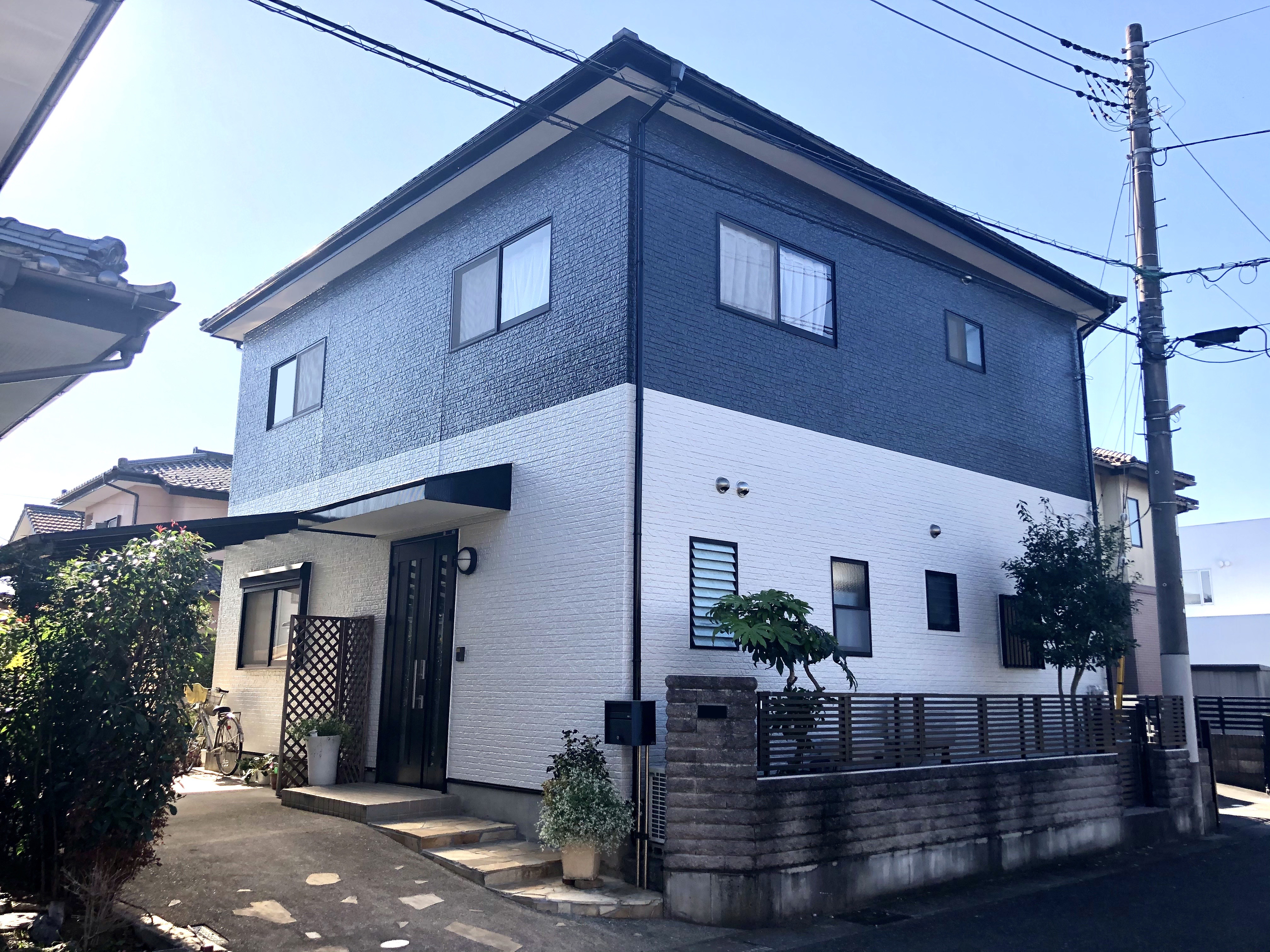 センスのいい外壁ツートン塗装