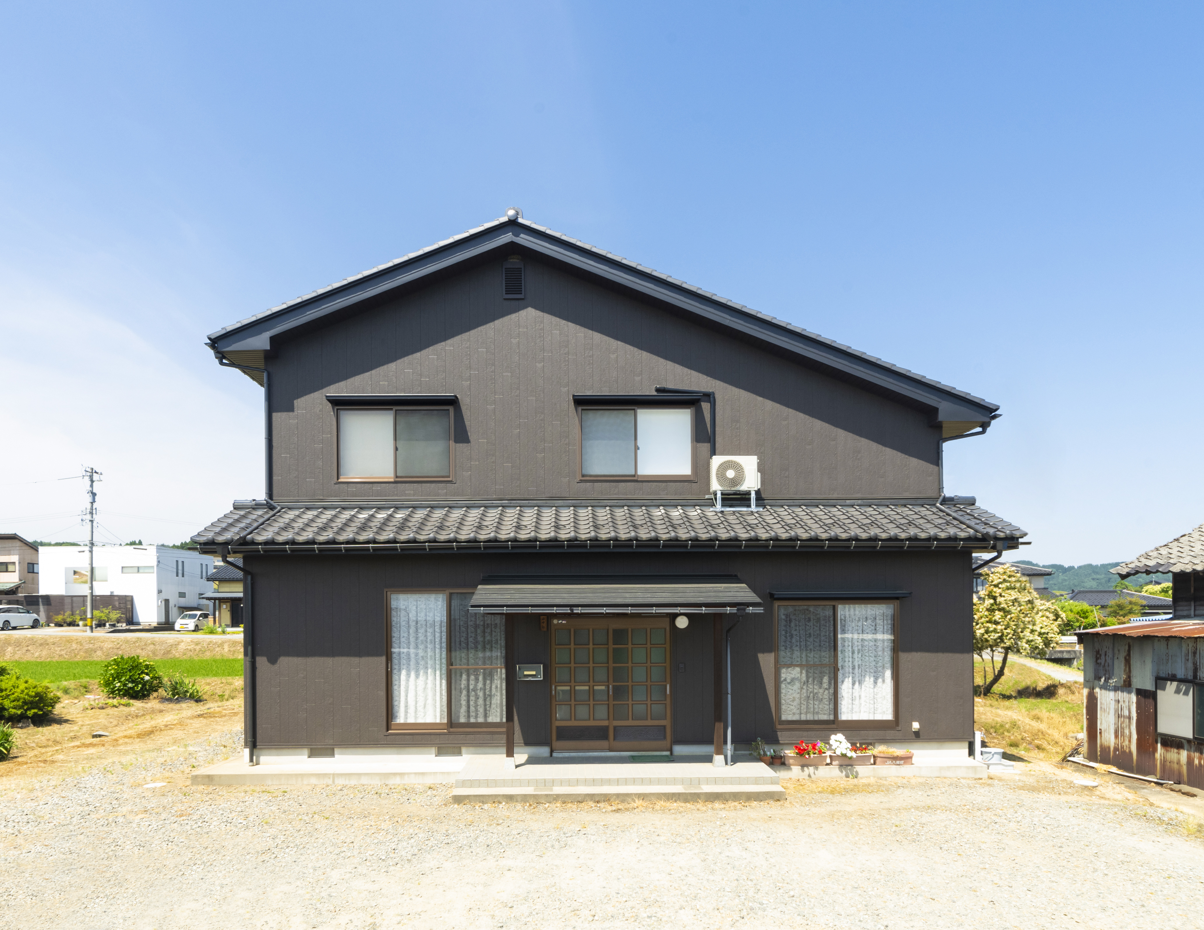 外壁をガルバリウムに一新