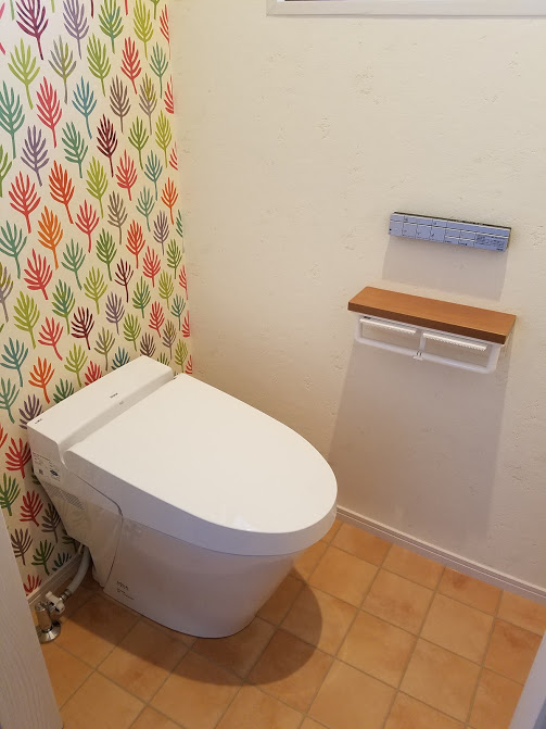 明るく使いやすいトイレにリフォーム