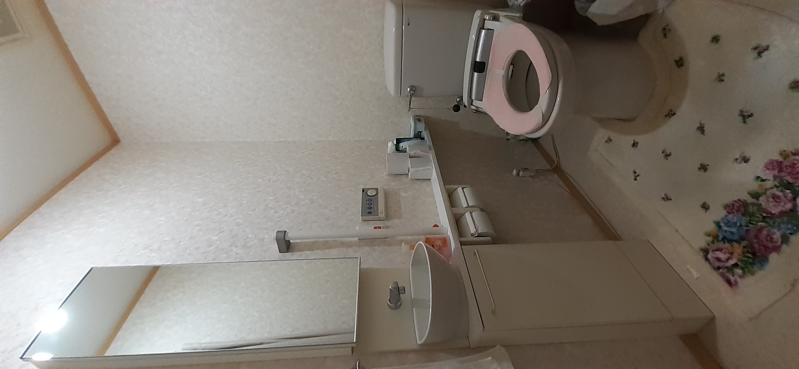 お掃除お任せのお手入れ簡単トイレ