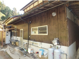 キッチン・洗面室の床はバリアフリー仕様に
