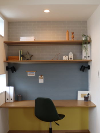 洋室を子供の成長を考慮した楽しく使える部屋に