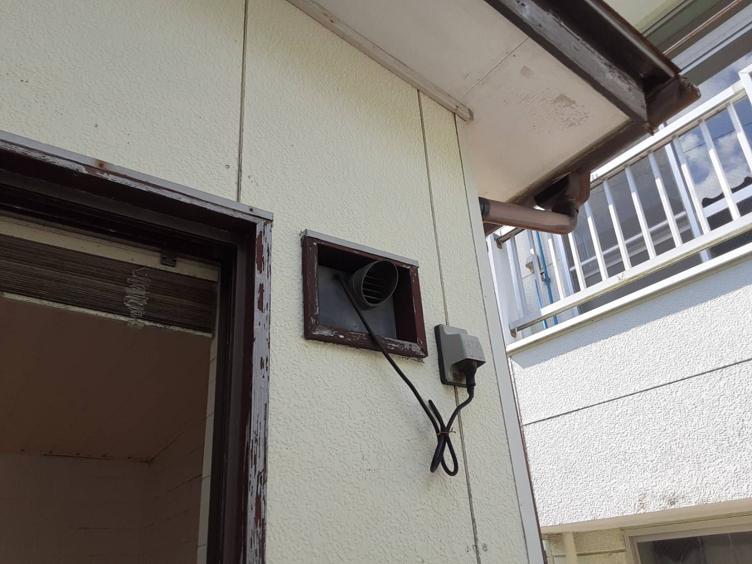 浴室換気扇、どこに依頼するか分からず困っていました！