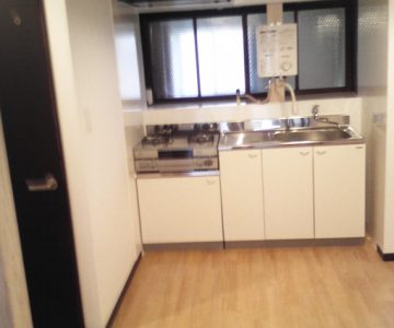戸建ての住宅を事務所兼趣味が楽しめる部屋にリフォーム