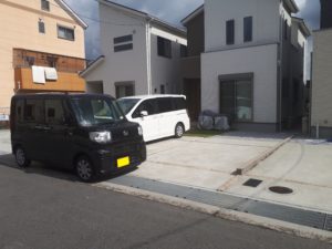 待望の屋根付き駐車場実現・YKKエフルージュツインを設置