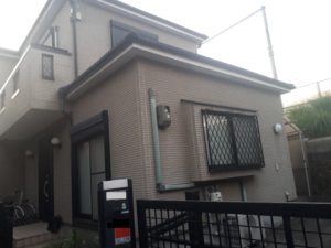 外壁と屋根を塗装・既存のイメージを変更