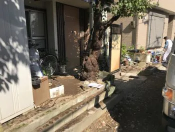 腐敗しにくい人口木材フェンスに取り換え
