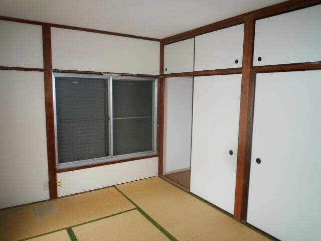 キッチンと浴室を交換・内装のクロスを張り替え