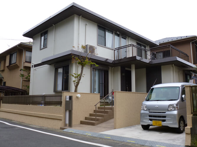 LIXIL製品で統一・車椅子利用者に配慮してリフォーム
