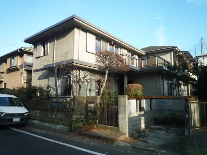 LIXIL製品で統一・車椅子利用者に配慮してリフォーム