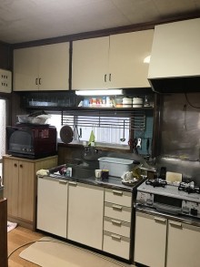キッチンの高さ・収納を使いやすい製品に交換