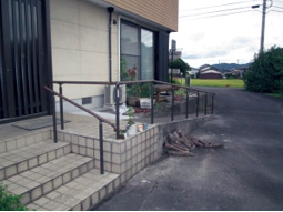 玄関を車いすが使いやすい環境に施工