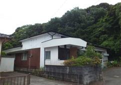 和風瓦からコロニアル瓦への履き替えで現代風な外観