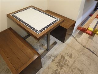 お菓子屋開業にあたりおしゃれな内装と外観に仕上げ