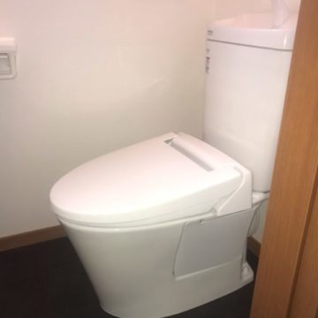 トイレ・ユニットバスはシンプルなデザインのLIXIL製品