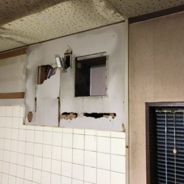 キッチンを交換・内装は明るい雰囲気に仕上げ