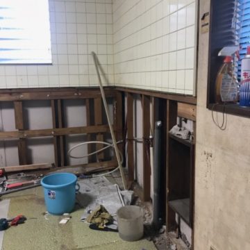 キッチンを交換・内装は明るい雰囲気に仕上げ