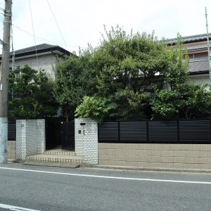 倒壊事故防止のためのブロックの軽量化