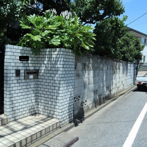 倒壊事故防止のためのブロックの軽量化